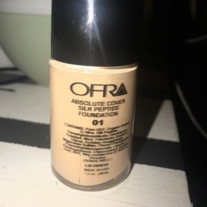 01 shade liquid foundation💋